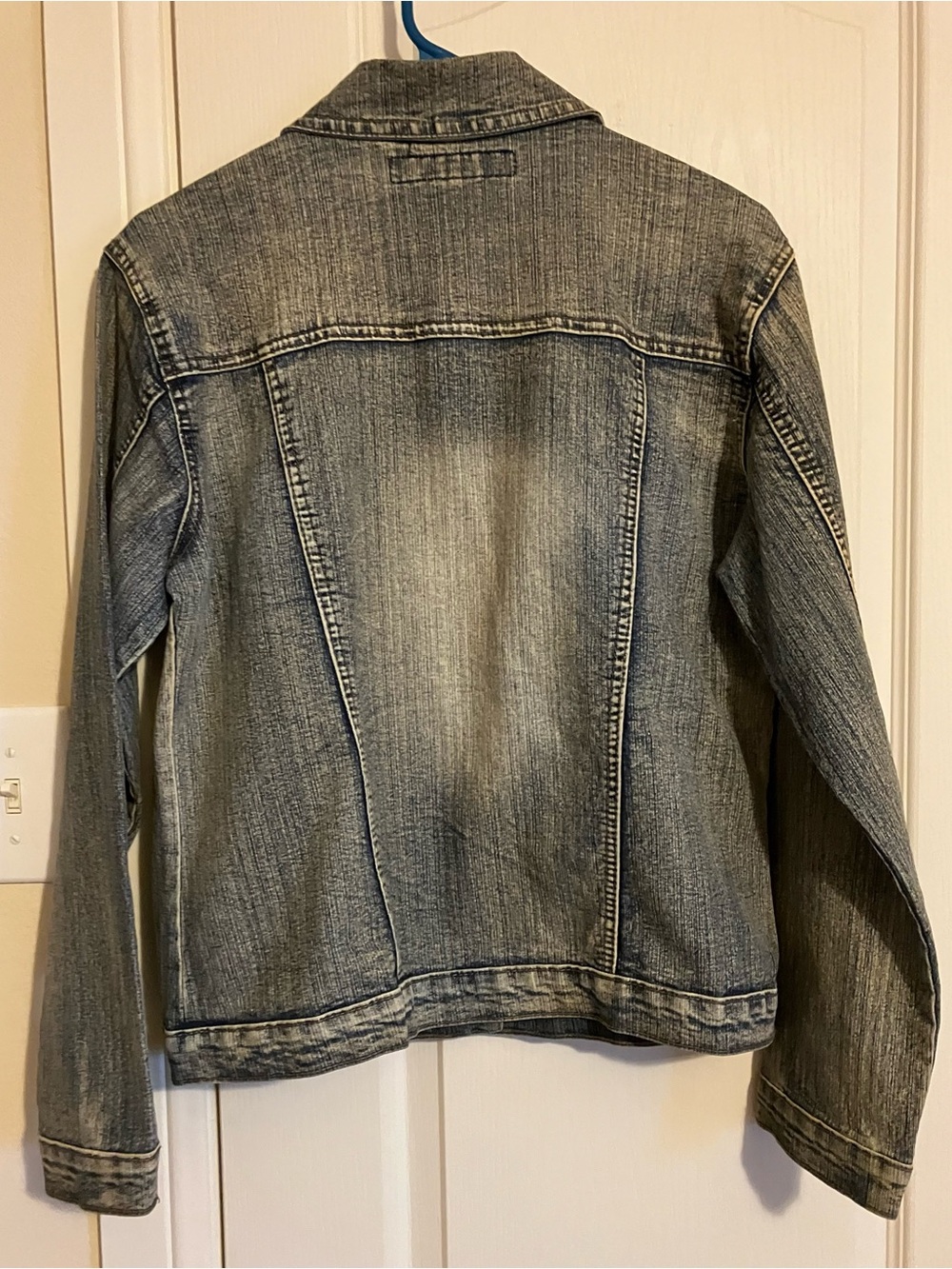 Denim Jean Jacket with Embellished Pockets - Washed Blue - Picture 5 of 5